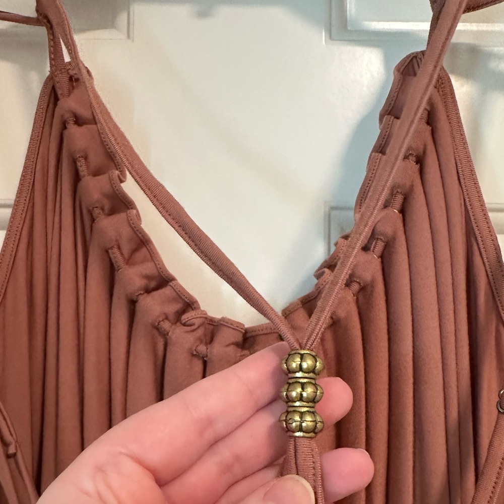 Doe & Rae Strappy Tank - Picture 4 of 11